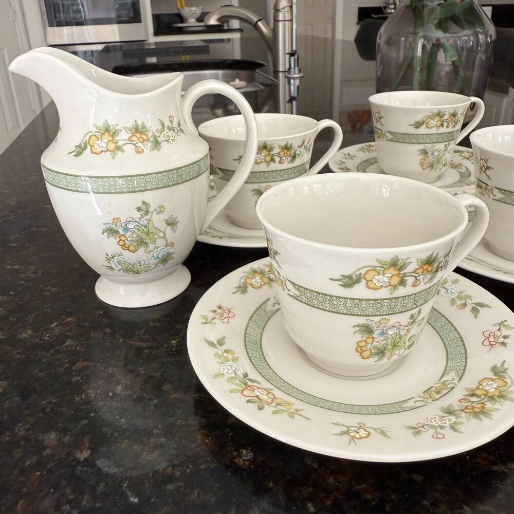 Royal Doulton "Tonkin" Fine Bone China Dinner Service (1974, 44 - Piece Set) - Picture 12 of 14